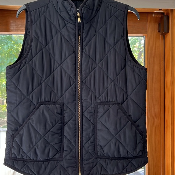 J Crew Factory Black Quilted Vest - Picture 4 of 6